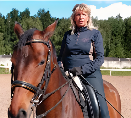 Бушакова Марина Эдуардовна — тренер КСК Середниково